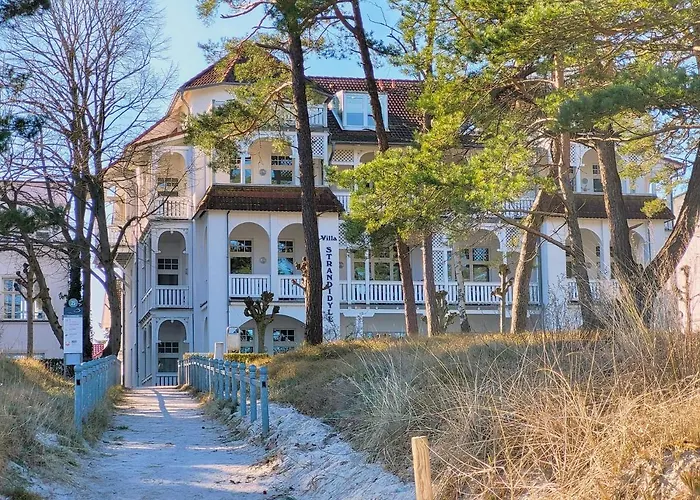 Villa Strandidyll F 631 WG 11 mit Meerblick und zwei Balkonen